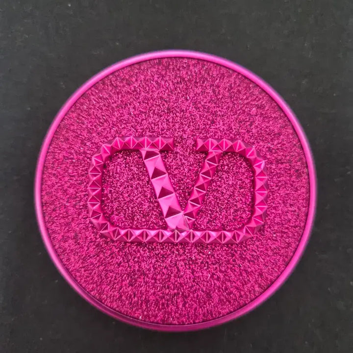 [BUNJANG] Valentino Go Cushion Glow Cushion Pink Sequins Limited Edition LN2 (New) / (새상품)발렌티노고쿠션글로우쿠션핑크시퀀한정판 LN2 본품