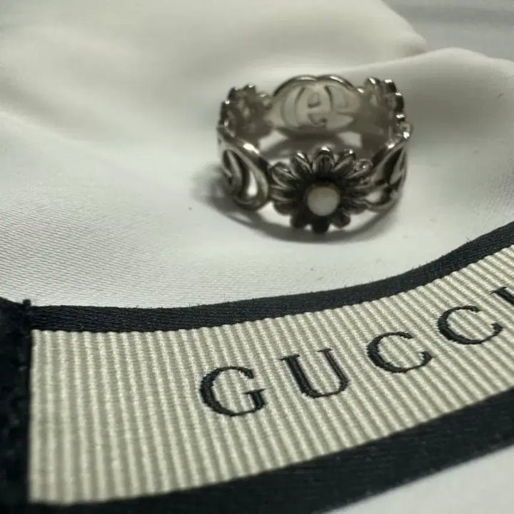 [BUNJANG] Gucci Flower Ring Size 17 / 구찌 플라워링(17호)