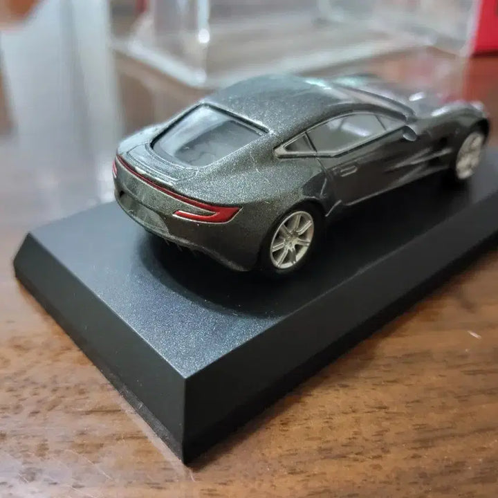 [BUNJANG] Kyosho 64 Scale Aston Martin One-77 Diecast Model / 교쇼 64 애스턴마틴 원-77 다이캐스트