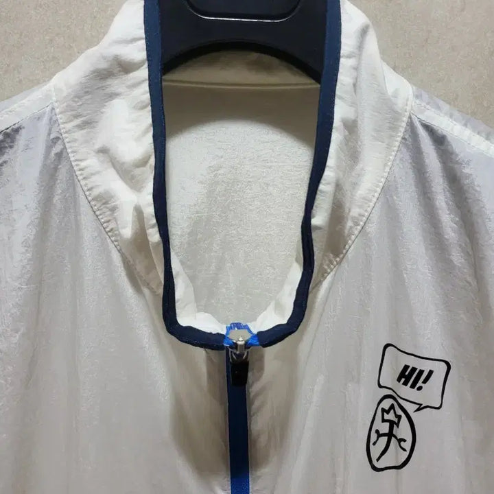 [BUNJANG] Castelbajac Lightweight Windbreaker Jacket 110 / 까스텔바작  여름바람막이  110