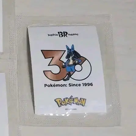 [BUNJANG] Baskin Robbins Pokémon 30th Anniversary Sticker Collection - Lucario / 배스킨라빈스 포켓몬 30주년 로고스티커 띠부씰 루카리오 판매 교환