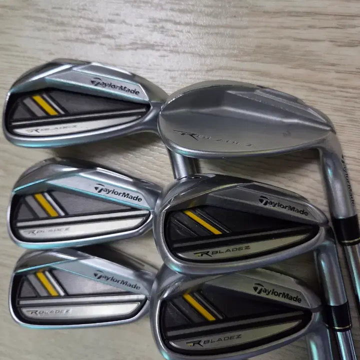 [BUNJANG] TaylorMade R Bladez Irons 6-Piece Set (R-Flex) / 테일러메이드 R BLADEZ 아이언 6개 저렴히 판매합니다
