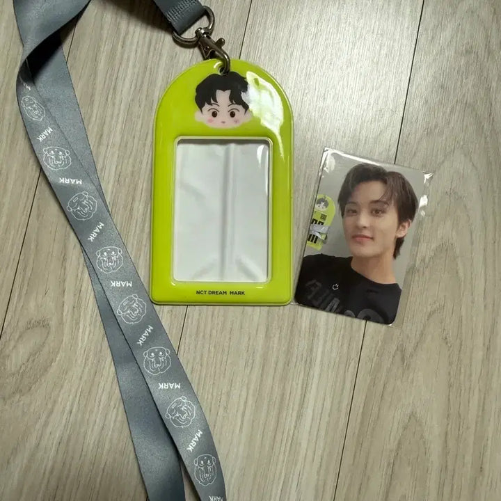 [BUNJANG] NCT Dream Mark Everland Photocard Lanyard / NCT Dream Mark 엔시티 드림 마크 에버랜드 포카 랜야드