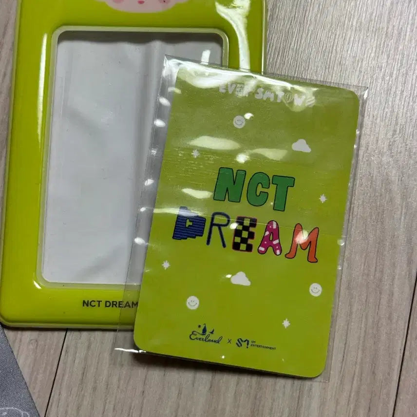 [BUNJANG] NCT Dream Mark Everland Photocard Lanyard / NCT Dream Mark 엔시티 드림 마크 에버랜드 포카 랜야드