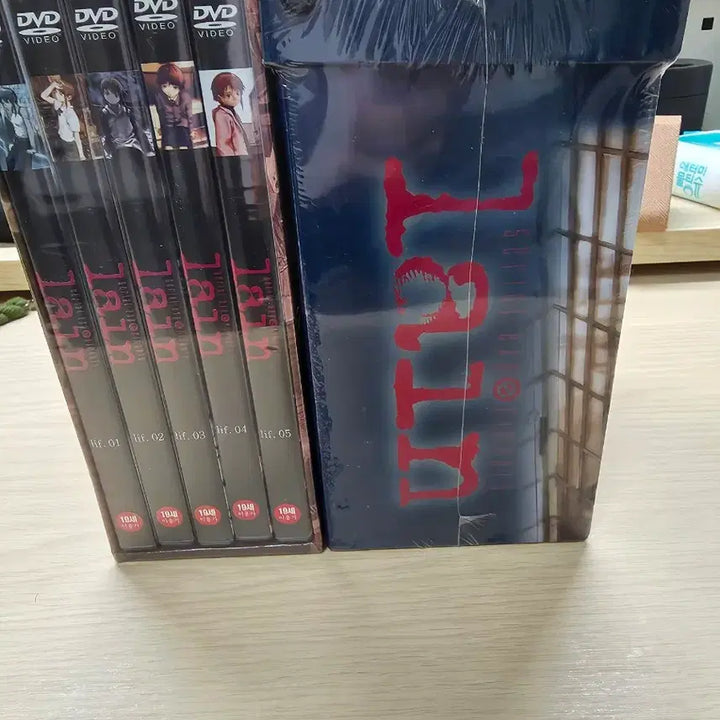 [BUNJANG] Serial Experiments Lain DVD Unsealed Set / 시리얼 익스페리먼츠 레인 DVD 미개봉 세트 판매합니다.