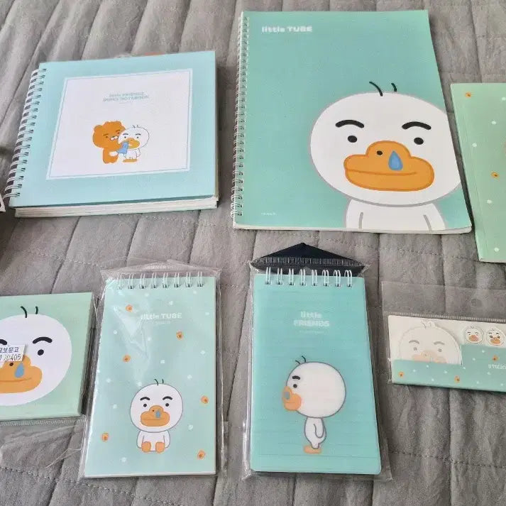[BUNJANG] Kakao Friends Tube Coin Pouch &amp; Spring Notebook Set / 카카오 프렌즈 튜브/동전지갑,스프링 노트 외