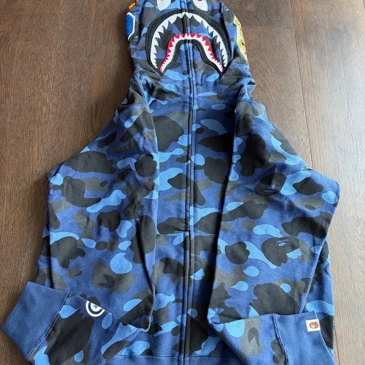 [BUNJANG] BAPE Color Camo Shark Full Zip Hoodie Navy L / (새상품)베이프 컬러 카모 샤크 풀 집업 후드 네이비 L