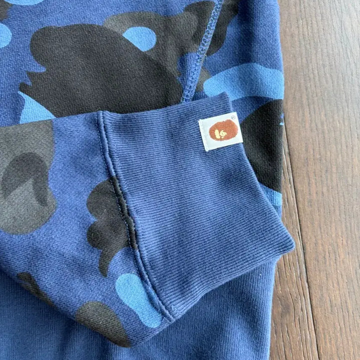 [BUNJANG] BAPE Color Camo Shark Full Zip Hoodie Navy L / (새상품)베이프 컬러 카모 샤크 풀 집업 후드 네이비 L