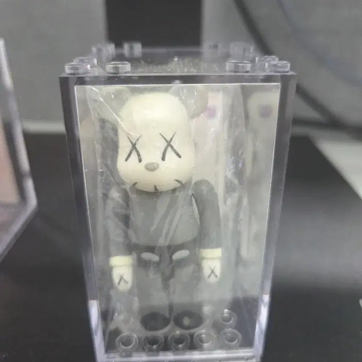 [BUNJANG] Bearbrick 4th Series KAWS / 베어브릭 4탄 카우스