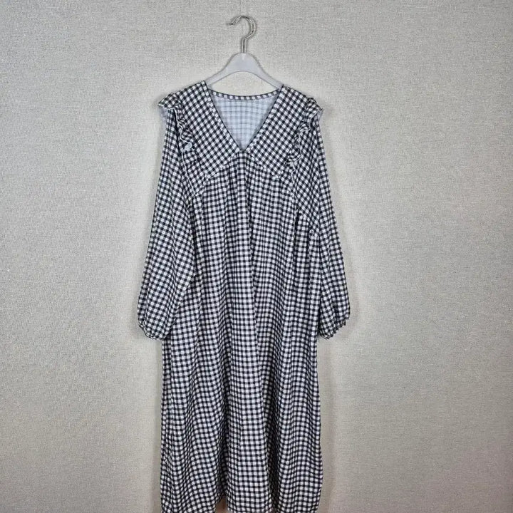 [BUNJANG] Plus Size Check Frill V-Neck Long Dress / (