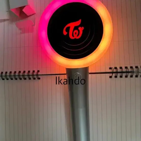 [BUNJANG] Twice Candy Bong Z Lightstick / 트와이스 캔디봉 z (랜덤포카 증정)