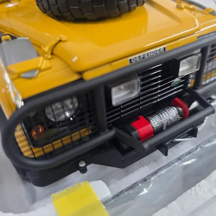 [BUNJANG] Almost Real 1:18 Defender Camel Diecast Model / 1:18 다이캐스트 Almostreal Defender Camel