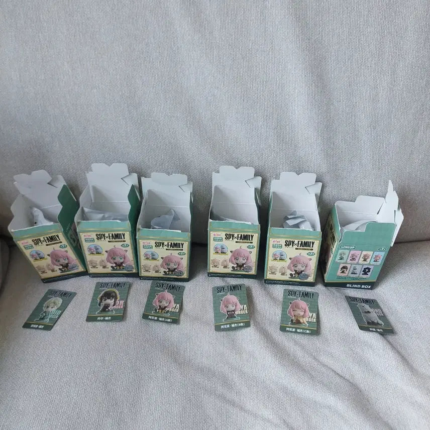 [BUNJANG] Spy x Family Sitting Anya &amp; Yor Figures 6-Piece Bundle Set (Sealed) / eaki스파이패밀리 피규어 앉은 아냐 요르 6종 일괄
