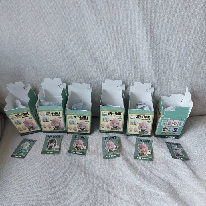 [BUNJANG] Spy x Family Sitting Anya &amp; Yor Figures 6-Piece Bundle Set (Sealed) / eaki스파이패밀리 피규어 앉은 아냐 요르 6종 일괄