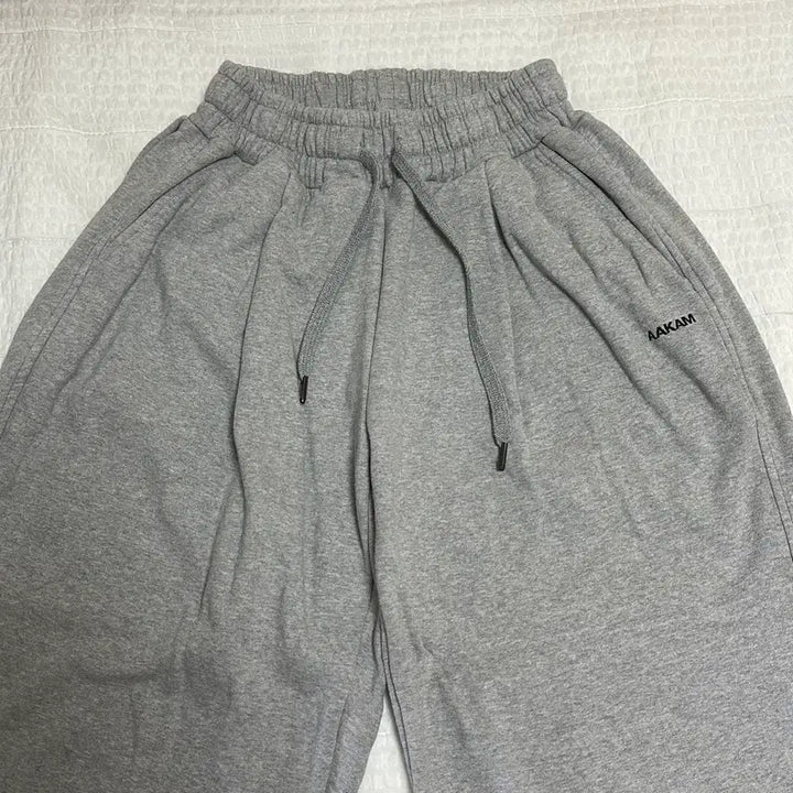 [BUNJANG] ACAM Laced CROS2 Patch Sweatpants Gray / 아캄 스웻팬츠