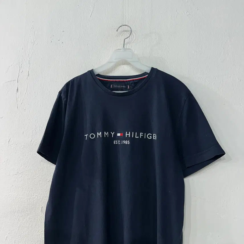 [SOLD OUT] 타미힐피거 반팔티 L