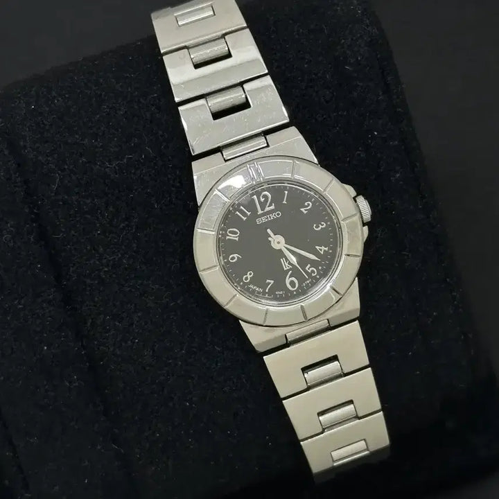 [BUNJANG] Seiko Lukia Black Dial Quartz Watch / 세이코 루키아 블랙 다이얼 쿼츠 시계