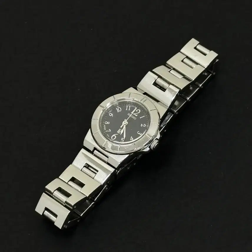 [BUNJANG] Seiko Lukia Black Dial Quartz Watch / 세이코 루키아 블랙 다이얼 쿼츠 시계