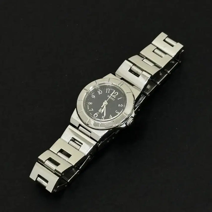 [BUNJANG] Seiko Lukia Black Dial Quartz Watch / 세이코 루키아 블랙 다이얼 쿼츠 시계