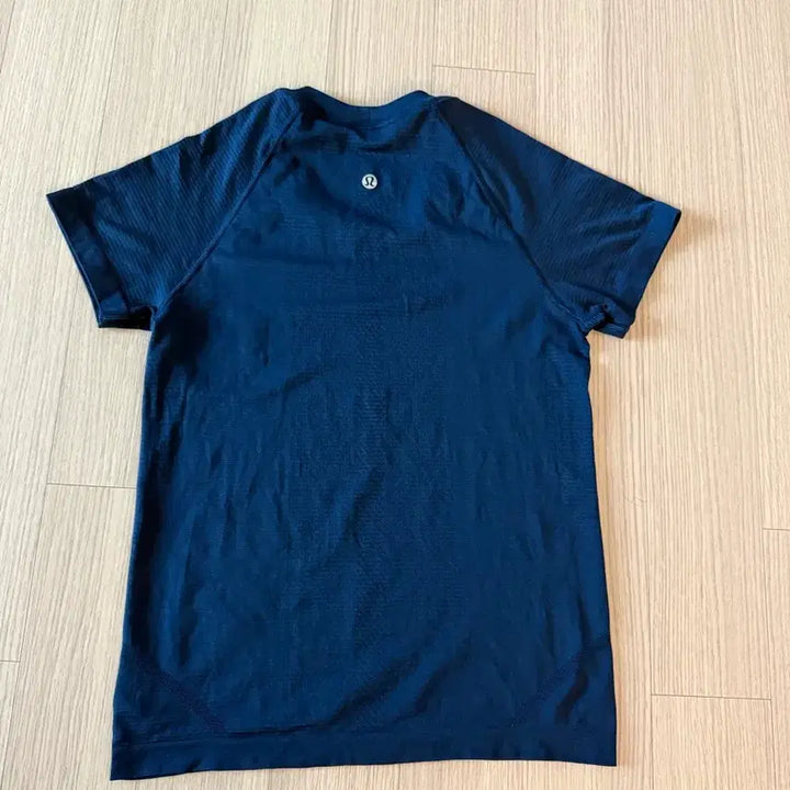 [BUNJANG] Lululemon Swiftly Short Sleeve Club Blue Size 4 / 룰루레몬 스위프틀리 숏슬리브 클럽블루(4) club blue