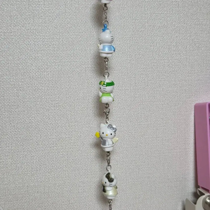 [BUNJANG] Hello Kitty Angel Kitty Lucky Charm Strap Keychain Figure Set / 고전키티 엔젤키티 운세 줄줄이 스트랩 키링 키티피규어