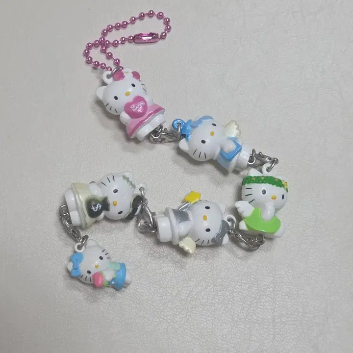 [BUNJANG] Hello Kitty Angel Kitty Lucky Charm Strap Keychain Figure Set / 고전키티 엔젤키티 운세 줄줄이 스트랩 키링 키티피규어
