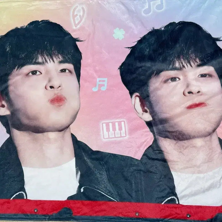 [BUNJANG] Day6 Young K "Photo Blanket" Double-Sided Fleece Blanket / 정가32000 원필 포토 담요 양면 극세사 블랭킷 데이식스 day6