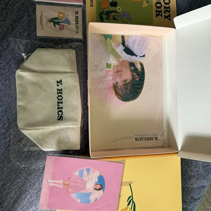 [BUNJANG] Younha Y.HOLICS Official Fanclub 7th Gen Kit / 윤하 Y.HOLICS 공식 팬클럽 7기 키트