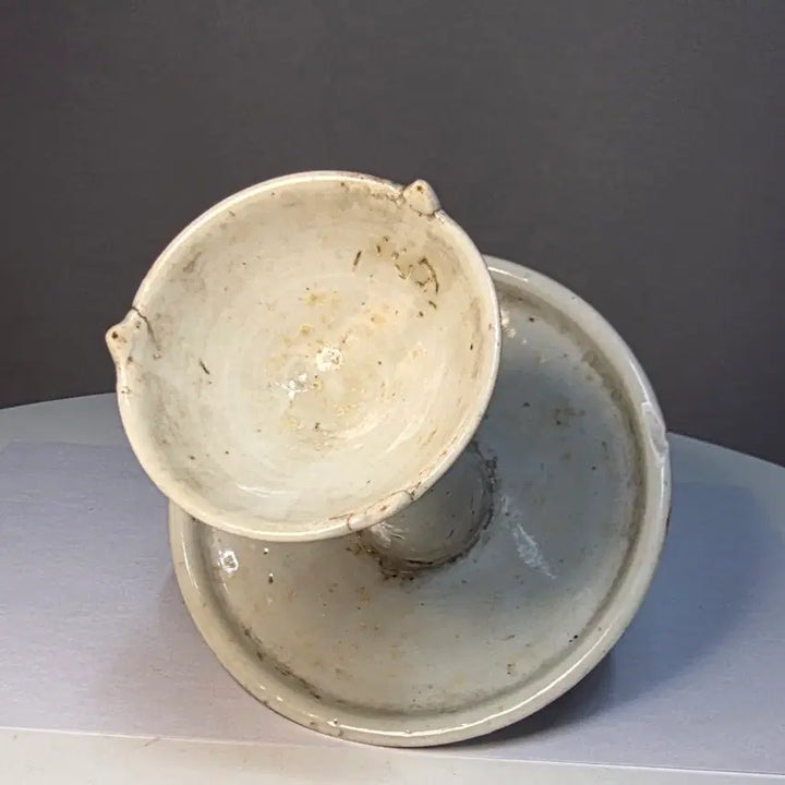 [BUNJANG] 19th Century Joseon White Porcelain Oil Lamp / 조선백자등잔