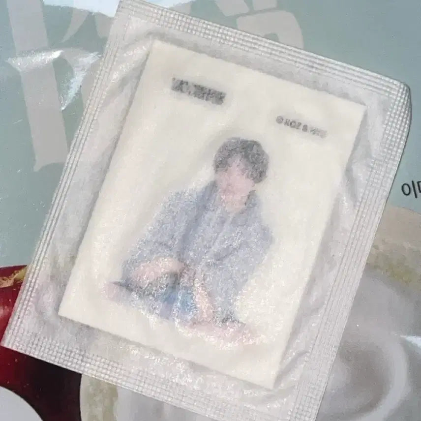 [BUNJANG] BOYNEXTDOOR Woong Photocard / 보넥도 보이넥스트도어 gs25 빵 띠부씰 운학 양도