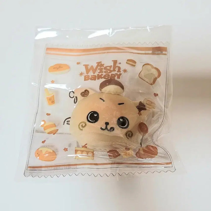 [BUNJANG] NCT-WISH Riku Ver. Stress Bread Pouch (Sealed) / (미개봉 새상품) 엔시티위시 스트레스 빵, 쿠리(리쿠 Ver.)
