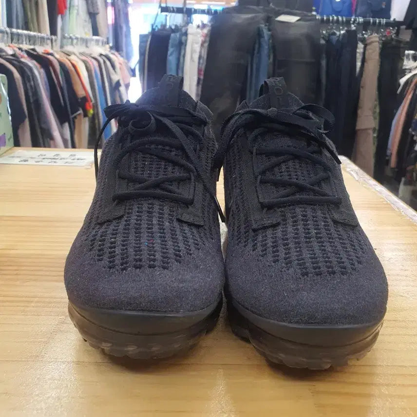 [BUNJANG] Nike Air VaporMax 2021 Flyknit Triple Black US 9.5 / [275] 나이키 에어 베이퍼맥스 2021 플라이니트 트리플 블랙