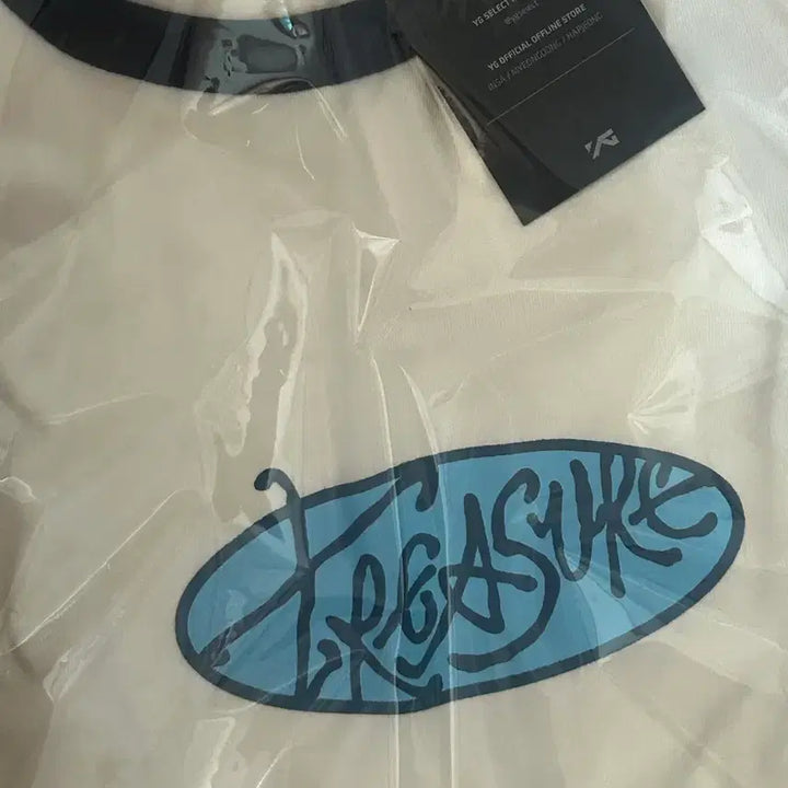 [BUNJANG] Treasure Fancon MD Cream T-Shirt XL (Haruto Photocard Included) / [미개봉] 트레저 크림 티셔츠 XL + 하루토 포카 포함