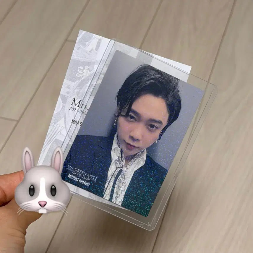 [BUNJANG] Mrs. GREEN APPLE Omori Motoki White Lounge Photocard Rare / 미세스그린애플 오모리 모토키 화이트라운지 포토카드 레어