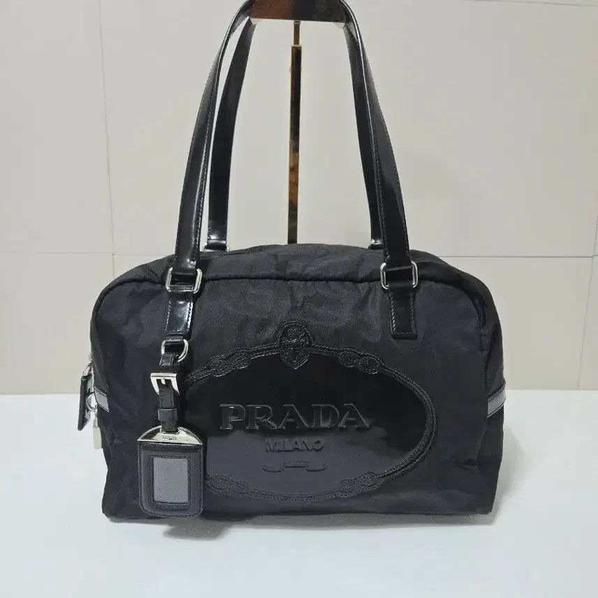 [SOLD OUT] 프라다 데수토 블랙 로고 숄더백