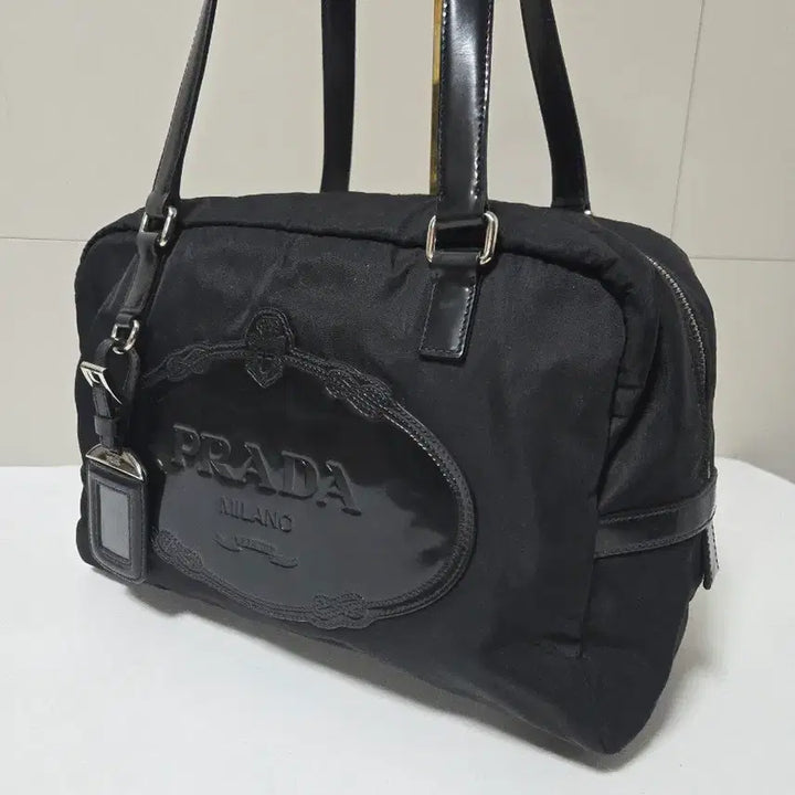 [SOLD OUT] 프라다 데수토 블랙 로고 숄더백