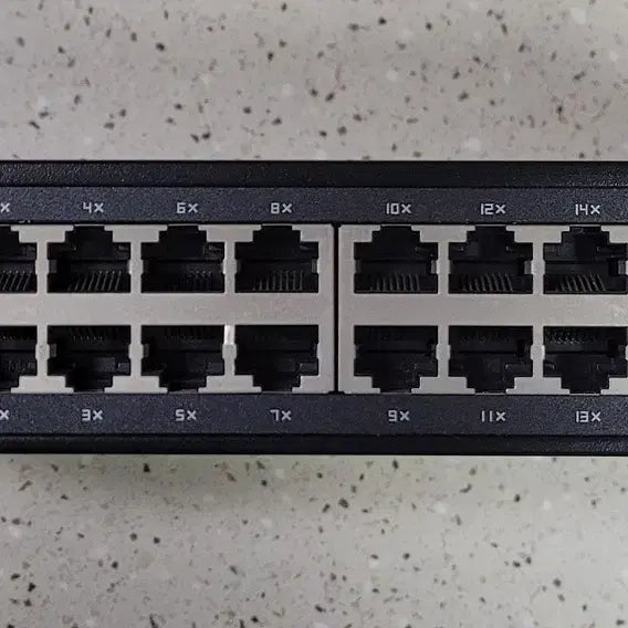 [BUNJANG] ipTIME SW2400-mini 24-Port Gigabit Ethernet Switch Hub / EFM ipTIME SW2400-mini 스위치허브