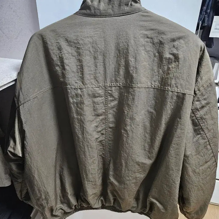 [SOLD OUT] 이에이 점퍼 카키
