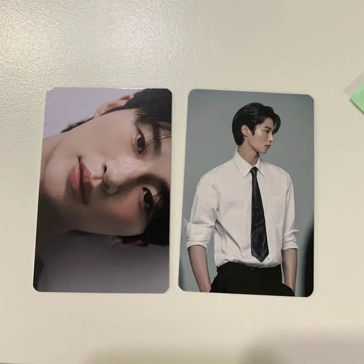 [BUNJANG] Byeon Woo-seok Mirror + Photocard Set / 변우석 거울 + 포토카드
