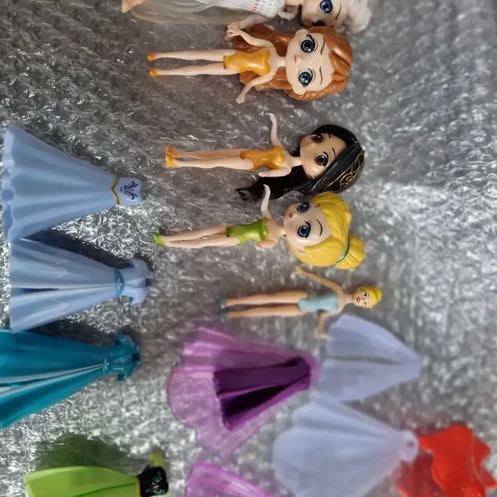 [BUNJANG] Disney Princess Clip Doll Dress-Up Figure Set / 디즈니 공주 클립돌 옷입히기 피규어들