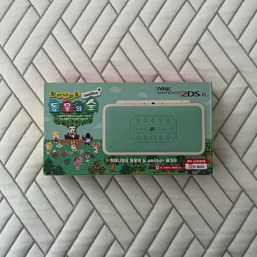 [BUNJANG] Nintendo 2DS XL Animal Crossing Edition / 닌텐도 2DS xl 튀동숲 동물의 숲 에디션 풀박스 판매