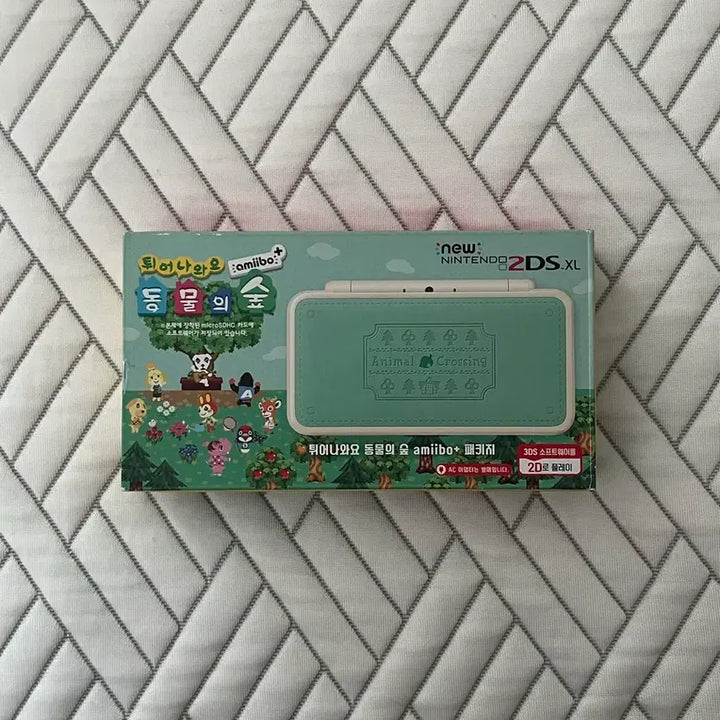 [BUNJANG] Nintendo 2DS XL Animal Crossing Edition / 닌텐도 2DS xl 튀동숲 동물의 숲 에디션 풀박스 판매