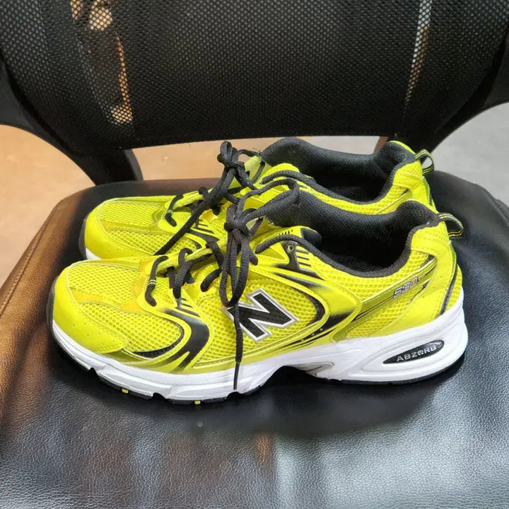 [BUNJANG] New Balance 530 Running Shoes Yellow 280mm / 뉴발란스 런닝화 530 옐로우 280mm