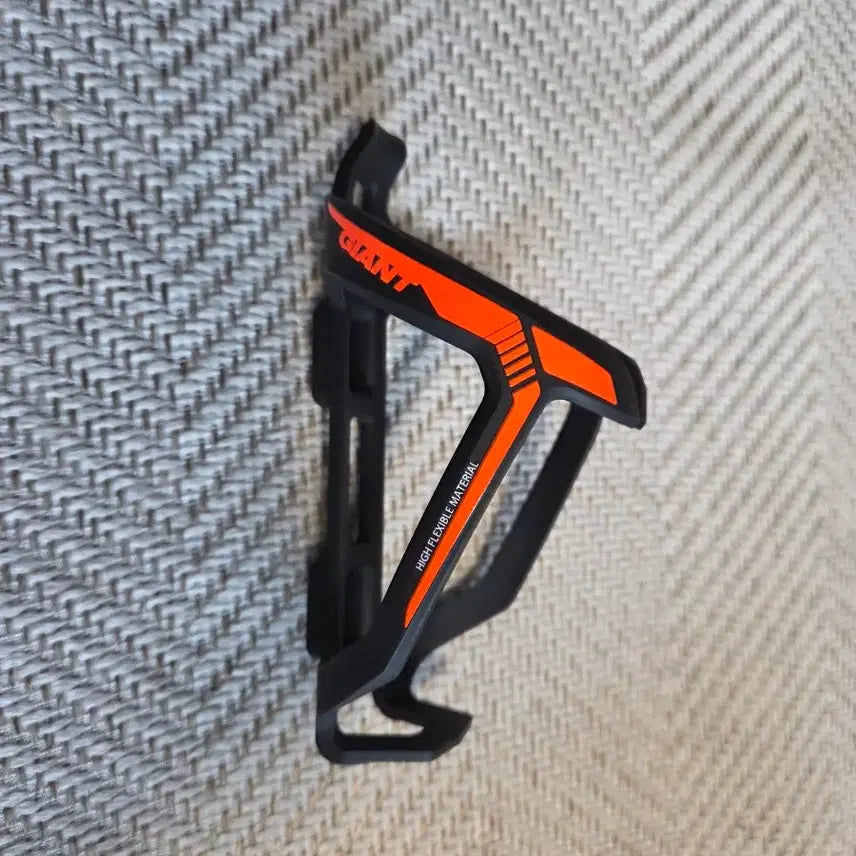 [BUNJANG] Giant Bicycle Water Bottle Cage (New) / 자이언트 자전거 물통케이지(새상품)