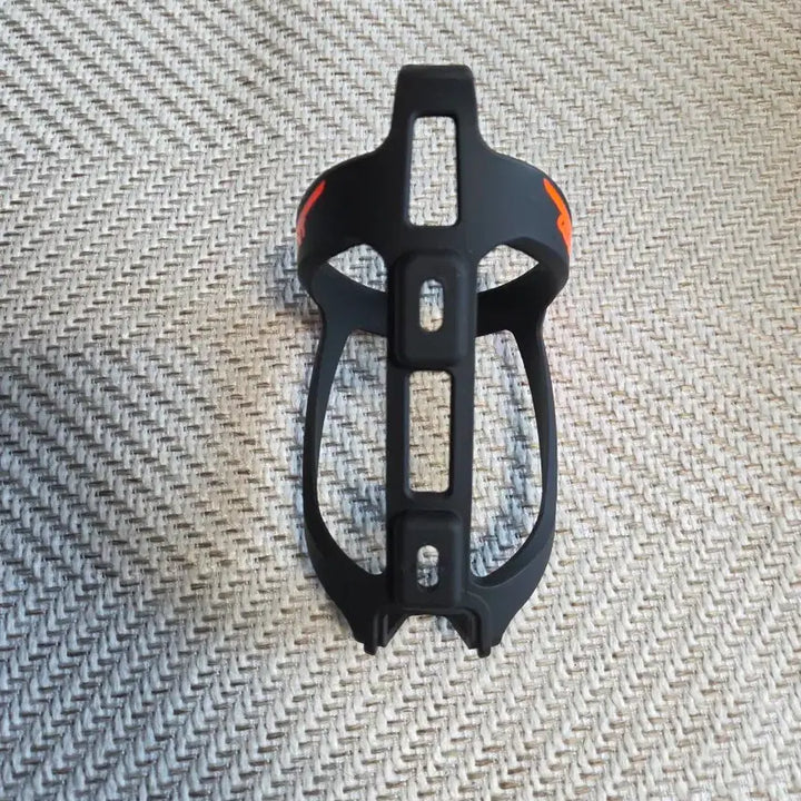 [BUNJANG] Giant Bicycle Water Bottle Cage (New) / 자이언트 자전거 물통케이지(새상품)