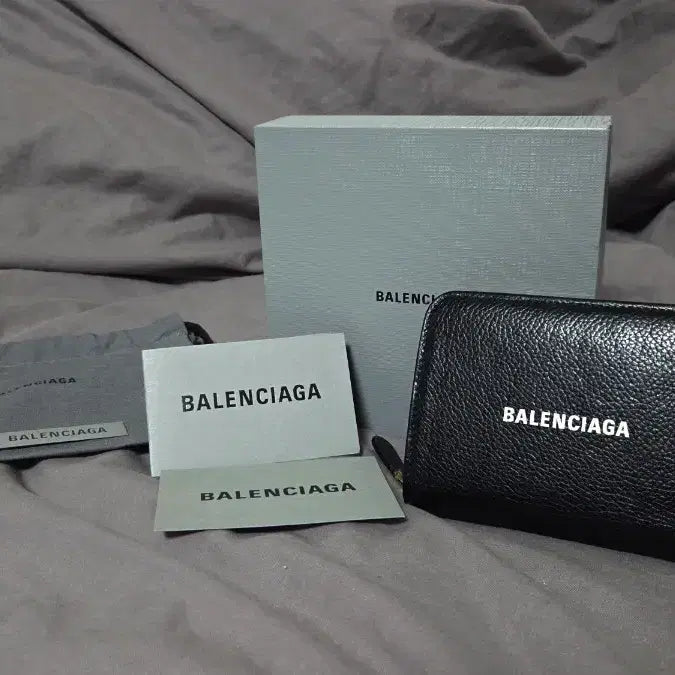[BUNJANG] Balenciaga Logo Bifold Wallet / [정품] 발렌시아가 로고 캐시 반지갑 A급