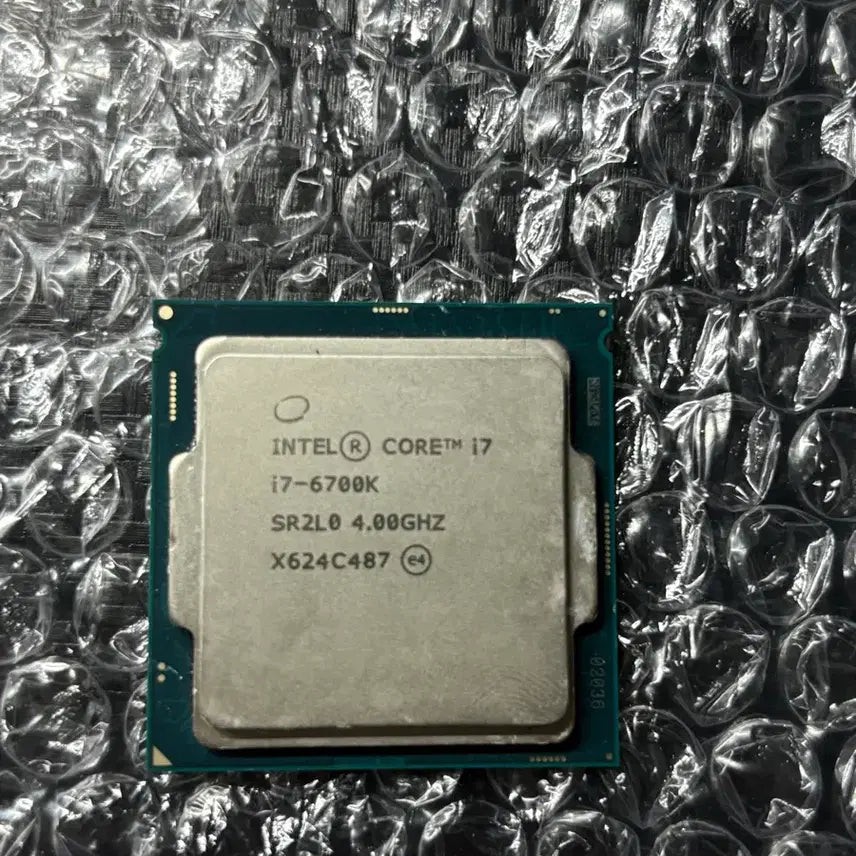 [SOLD OUT] Intel i7 6700k