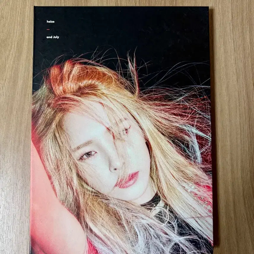 [BUNJANG] Heize and July "Heize and July" Album (Unsealed) / 헤이즈 Heize and July CD 개봉 앨범