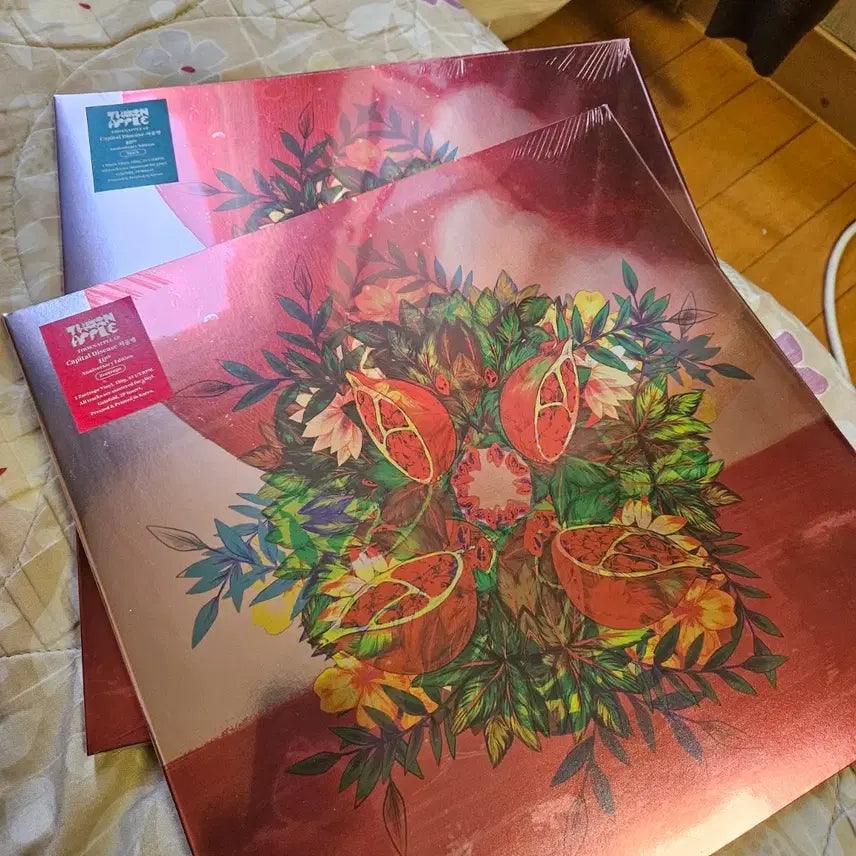 [BUNJANG] Thornapple Seoul Bottle LP 10th Anniversary Edition Black &amp; Zoetrope Bundle Set / (일괄) 쏜애플 서울병 LP10주년 기념 에디션 블랙,조이트로프