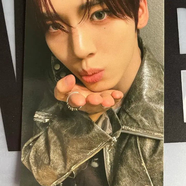 [BUNJANG] AND2BLE Yujin Studio Photocard / 앤더블 한유진 3주차 공방 포카 양도